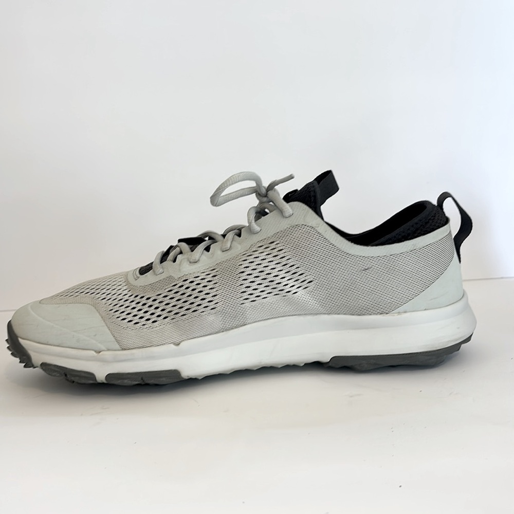 Men’s Nike Bermuda Golf Shoes - Picture 6 of 6